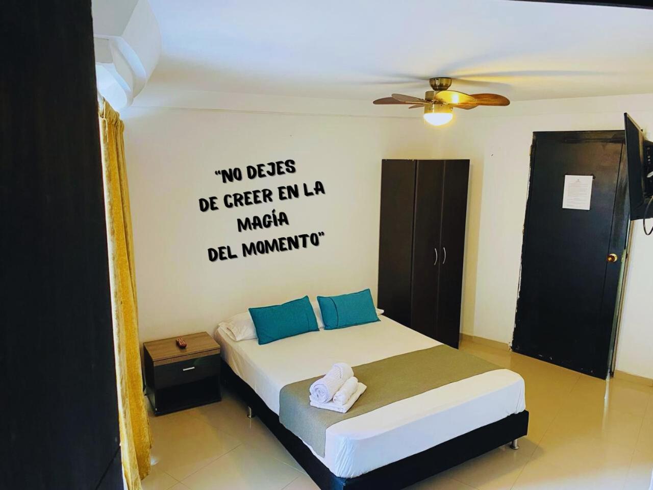 Hotel Tree House Medellín Extérieur photo